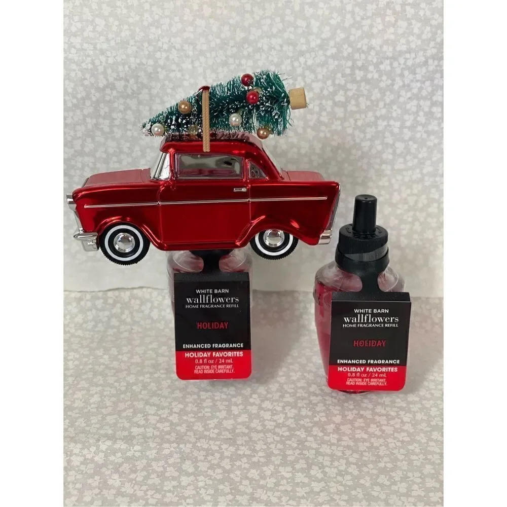 Bath and Body Works Christmas Red Car Wallflower and 2 HOLIDAY Scented Refills